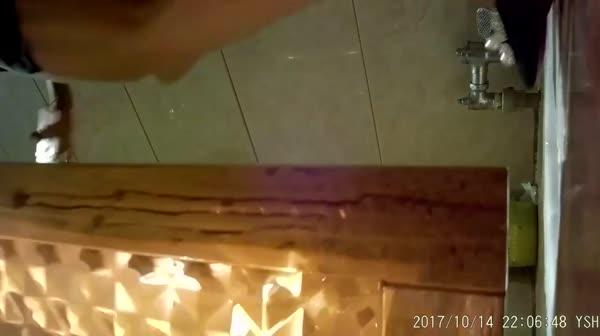 厕所偷拍-云上会所酒吧合集74